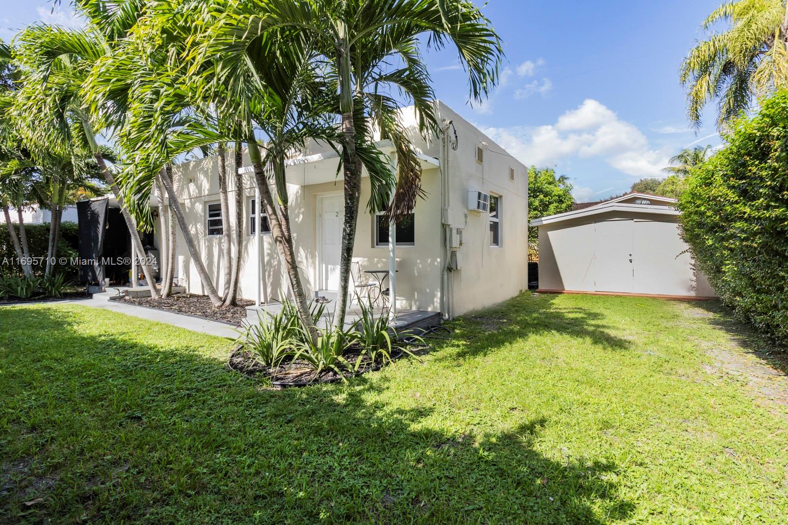 437 NE 107th St, Miami, Florida image 23