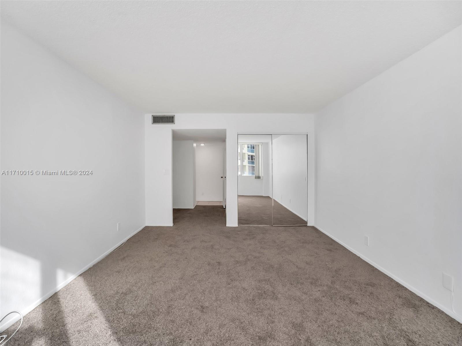 3140 S Ocean Dr #501, Hallandale Beach, Florida image 11