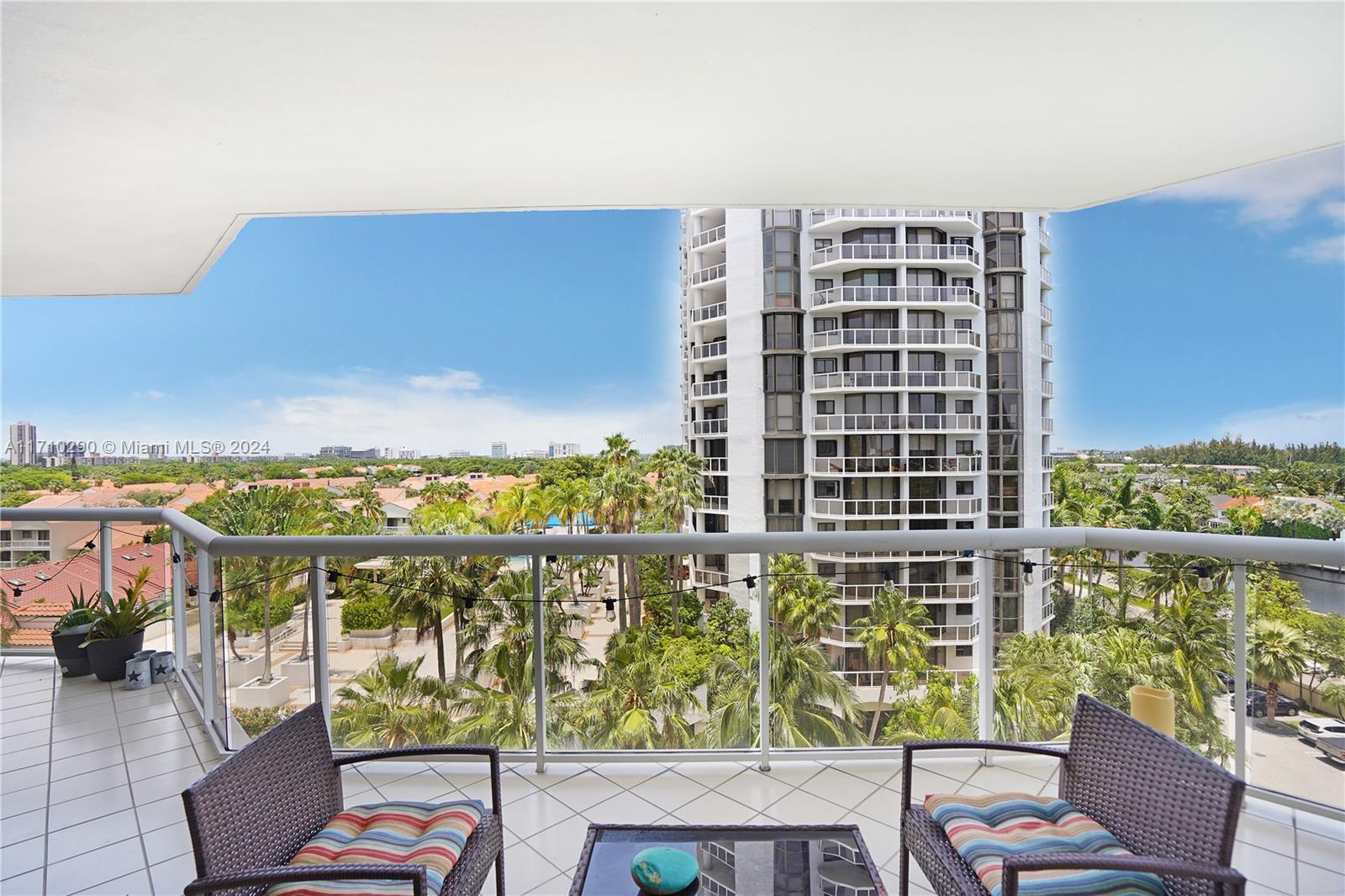 3610 Yacht Club Dr #716, Aventura, Florida image 2