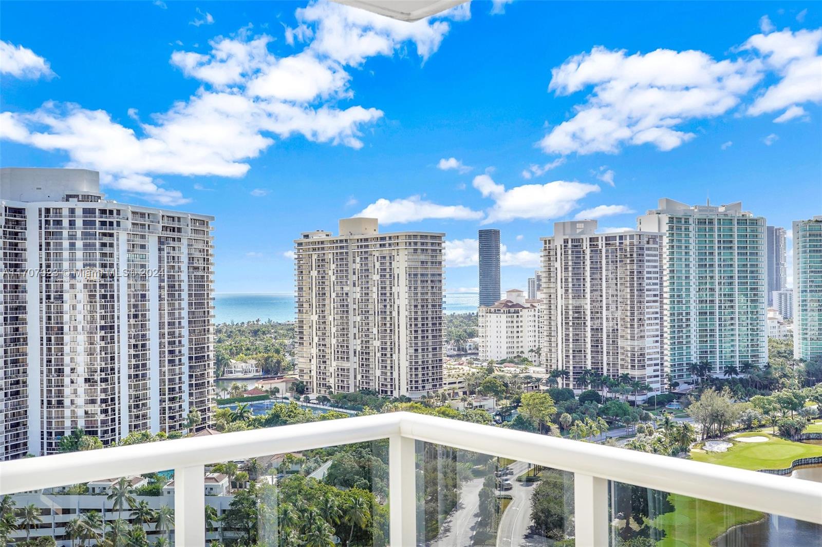 3675 N Country Club Dr #2204, Aventura, Florida image 12