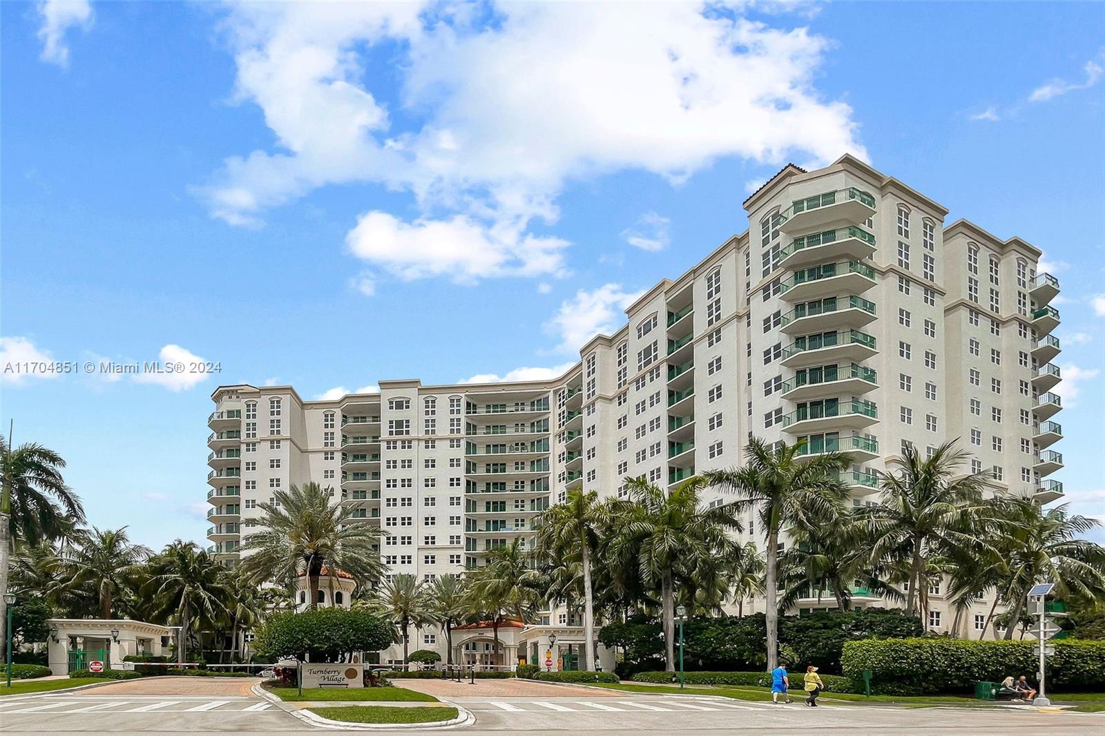 19900 E Country Club Dr #610, Aventura, Florida image 22