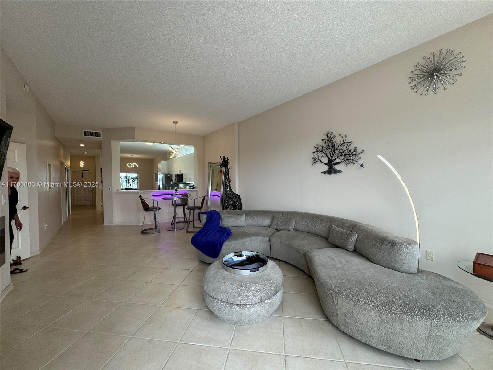 7793 Granville Dr #411, Tamarac, Florida image 12