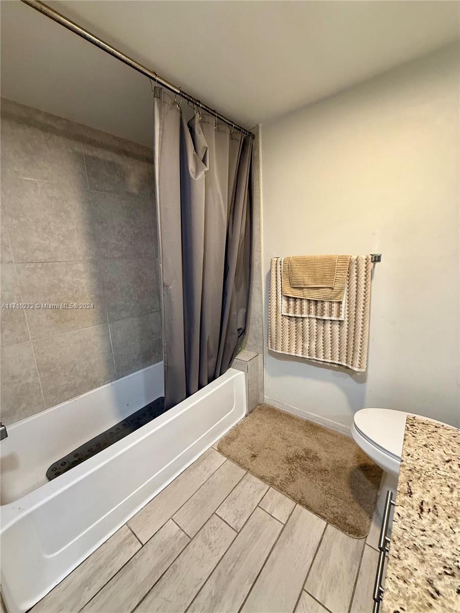 7316 Ashmont Cir #104, Tamarac, Florida image 15