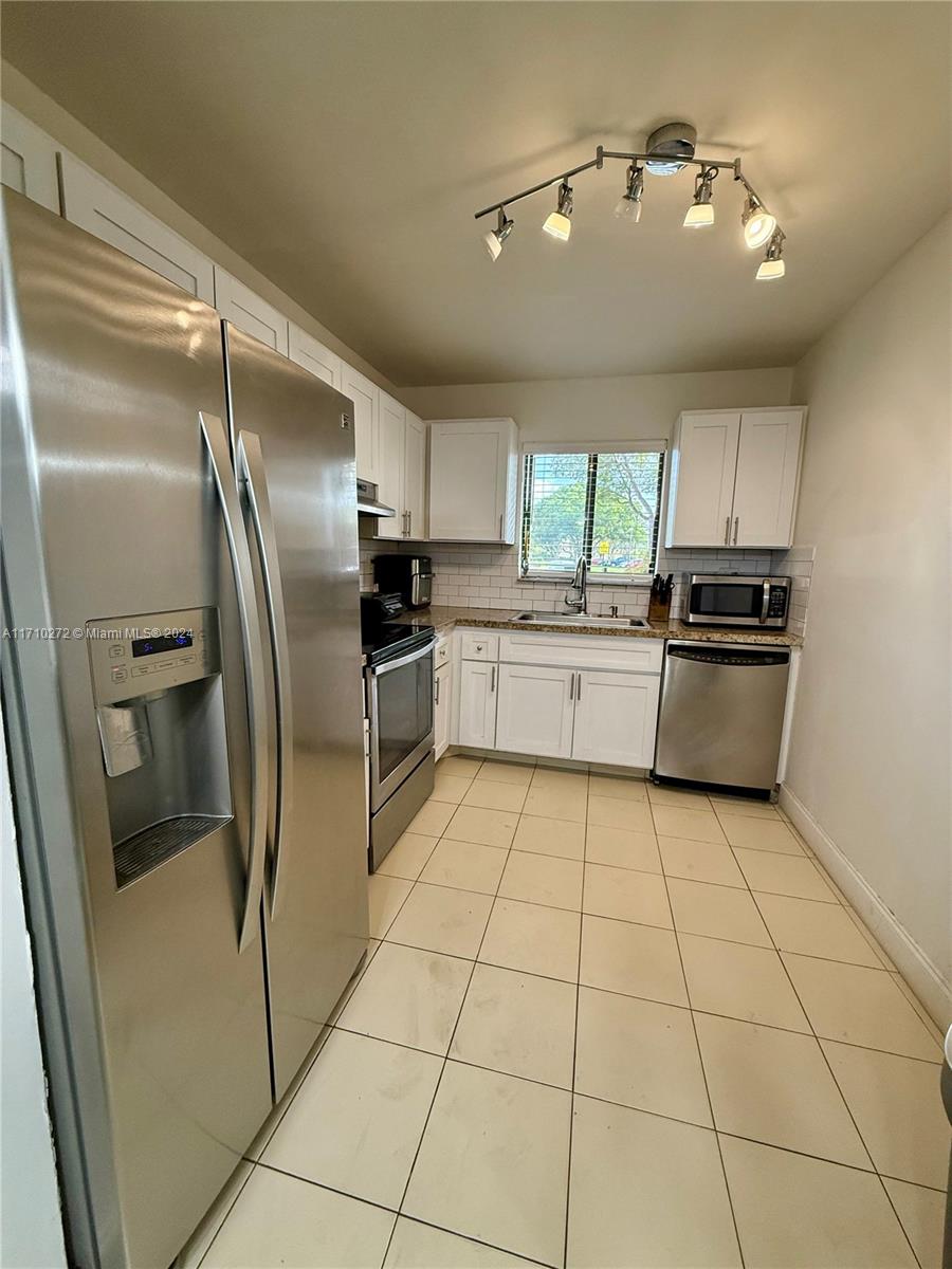 7316 Ashmont Cir #104, Tamarac, Florida image 3