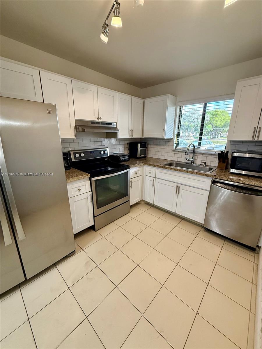 7316 Ashmont Cir #104, Tamarac, Florida image 4