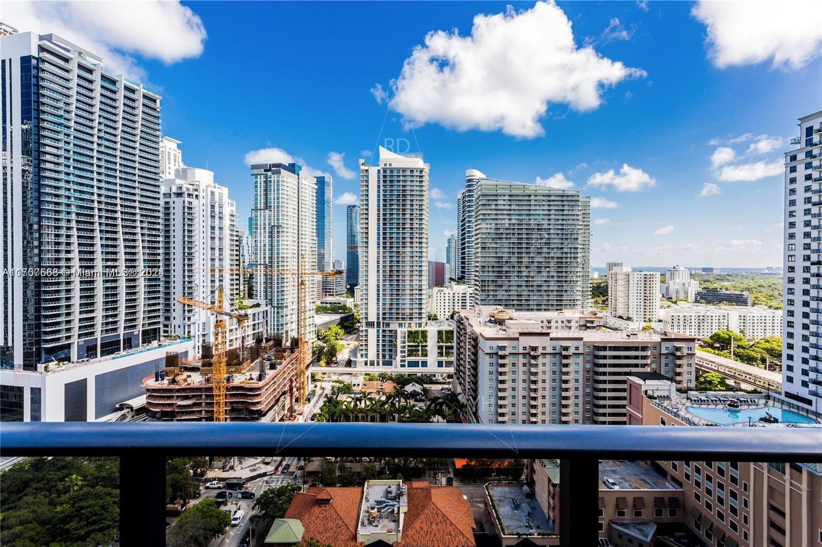 Contemporary 1bed /2bath + den located in the epicenter of Brickell within walking distance to the luxury shops and dining of Brickell City Centre, Mary Brickell Village, Publix supermarket and public transportation. Imported Italian ceramic tile throughout, custom built closets and roll up window treatments on all windows. Kitchen includes European cabinetry with integrated GE appliances and Quartz counter tops. Amenity rich building includes roof top pools and sky deck, children's play room, business center, spa, jacuzzi, sauna and steam rooms and more. Equinox fitness center & Soulcycle located on the ground level retail.