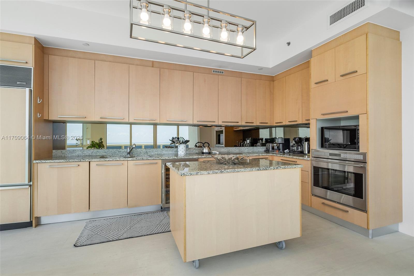 15901 Collins Ave #1601, Sunny Isles Beach FL 33160