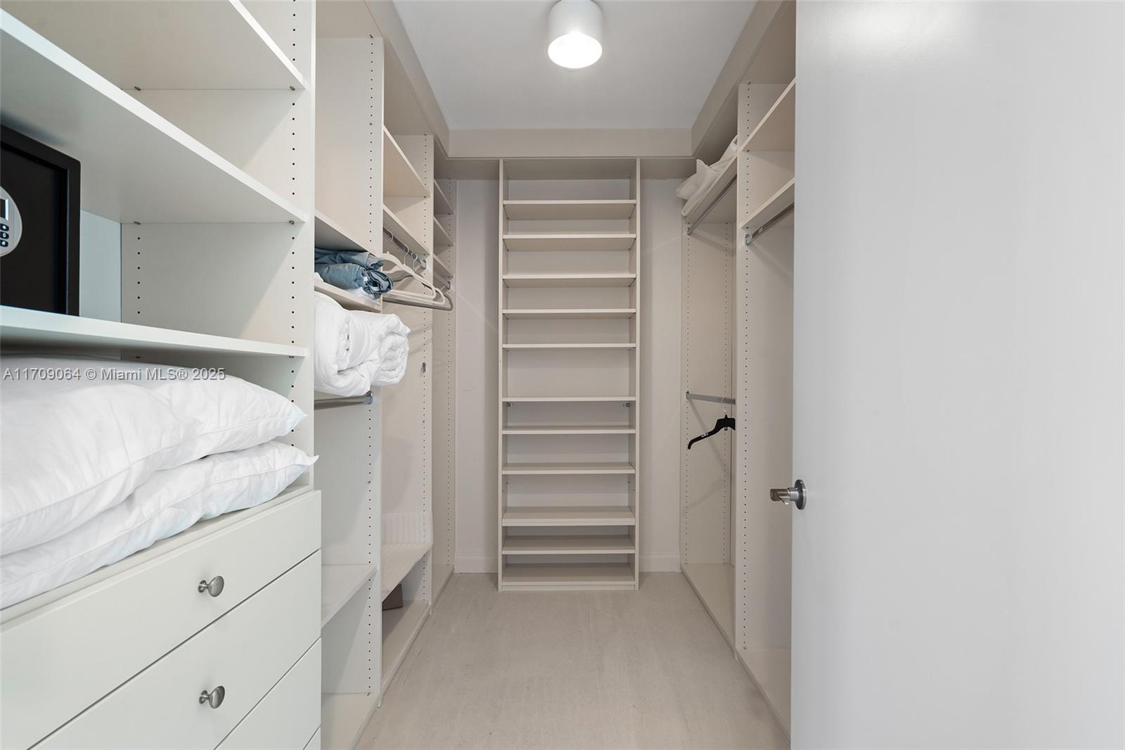 15901 Collins Ave #1601, Sunny Isles Beach FL 33160