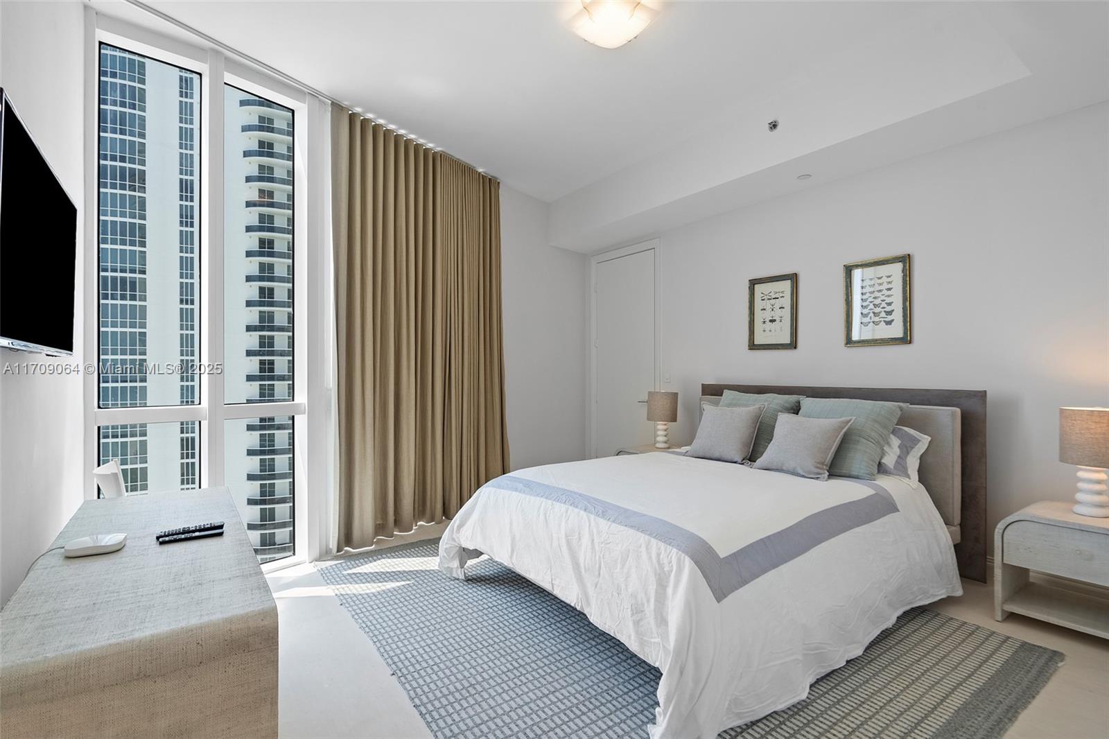 15901 Collins Ave #1601, Sunny Isles Beach FL 33160