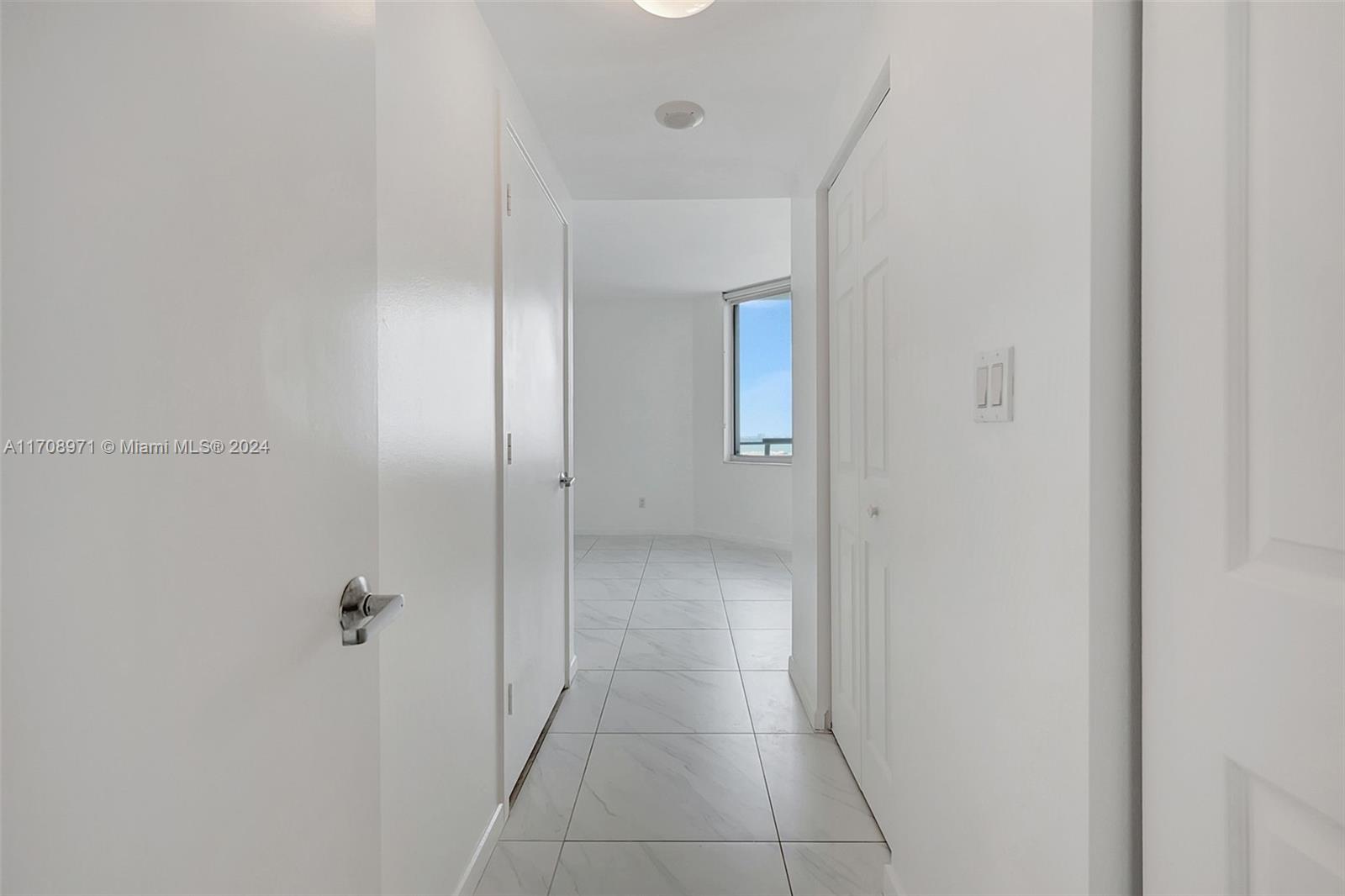 325 S Biscayne Blvd #2614, Miami, Florida image 24