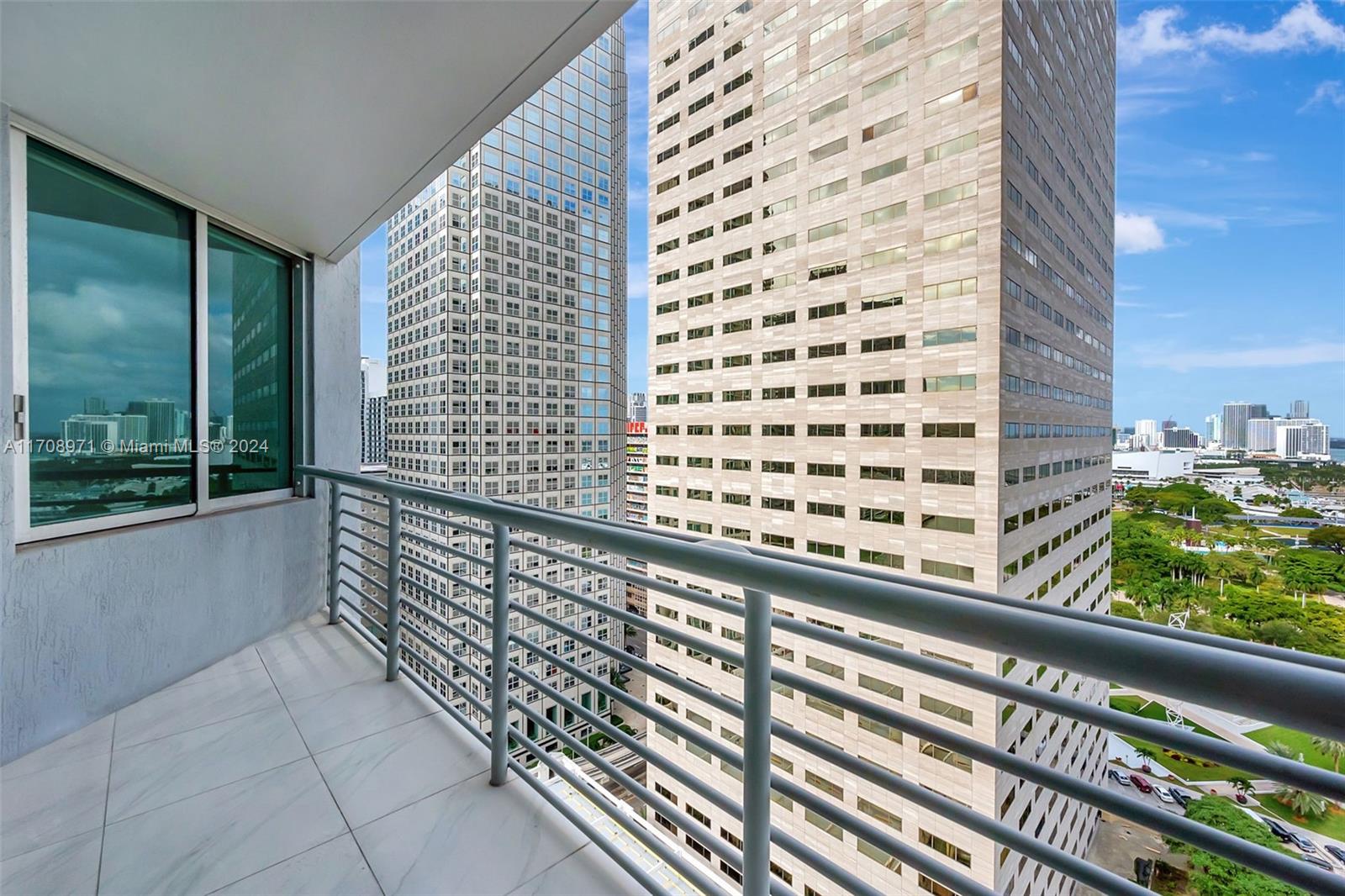 325 S Biscayne Blvd #2614, Miami, Florida image 35