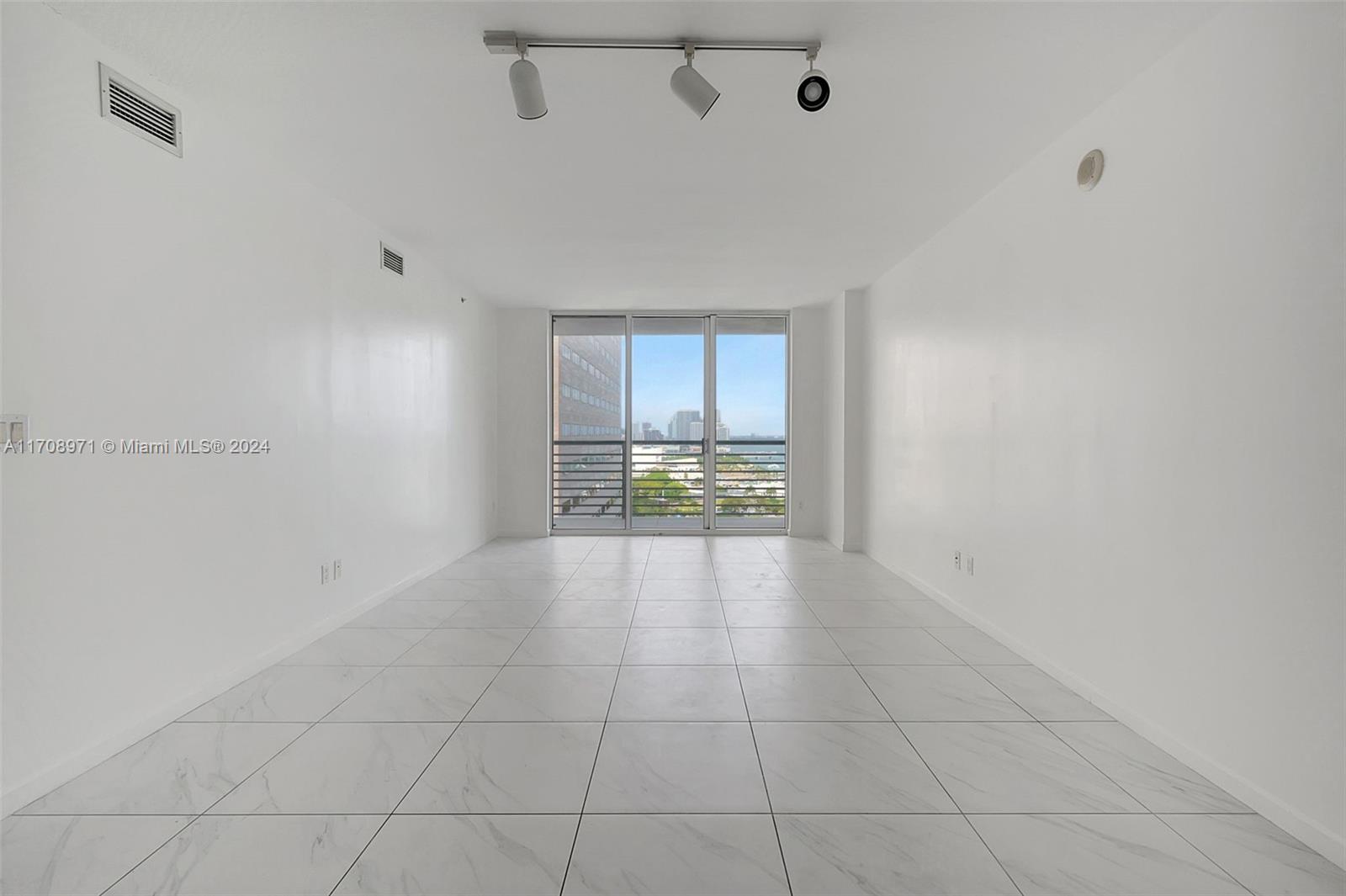 325 S Biscayne Blvd #2614, Miami, Florida image 7