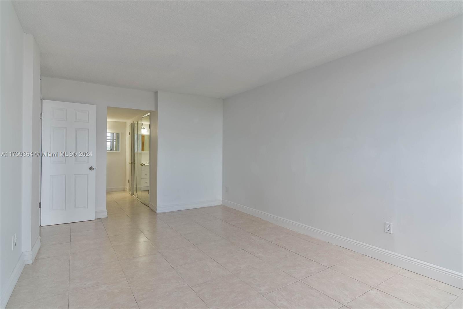 8895 Fontainebleau Blvd #407, Miami, Florida image 13