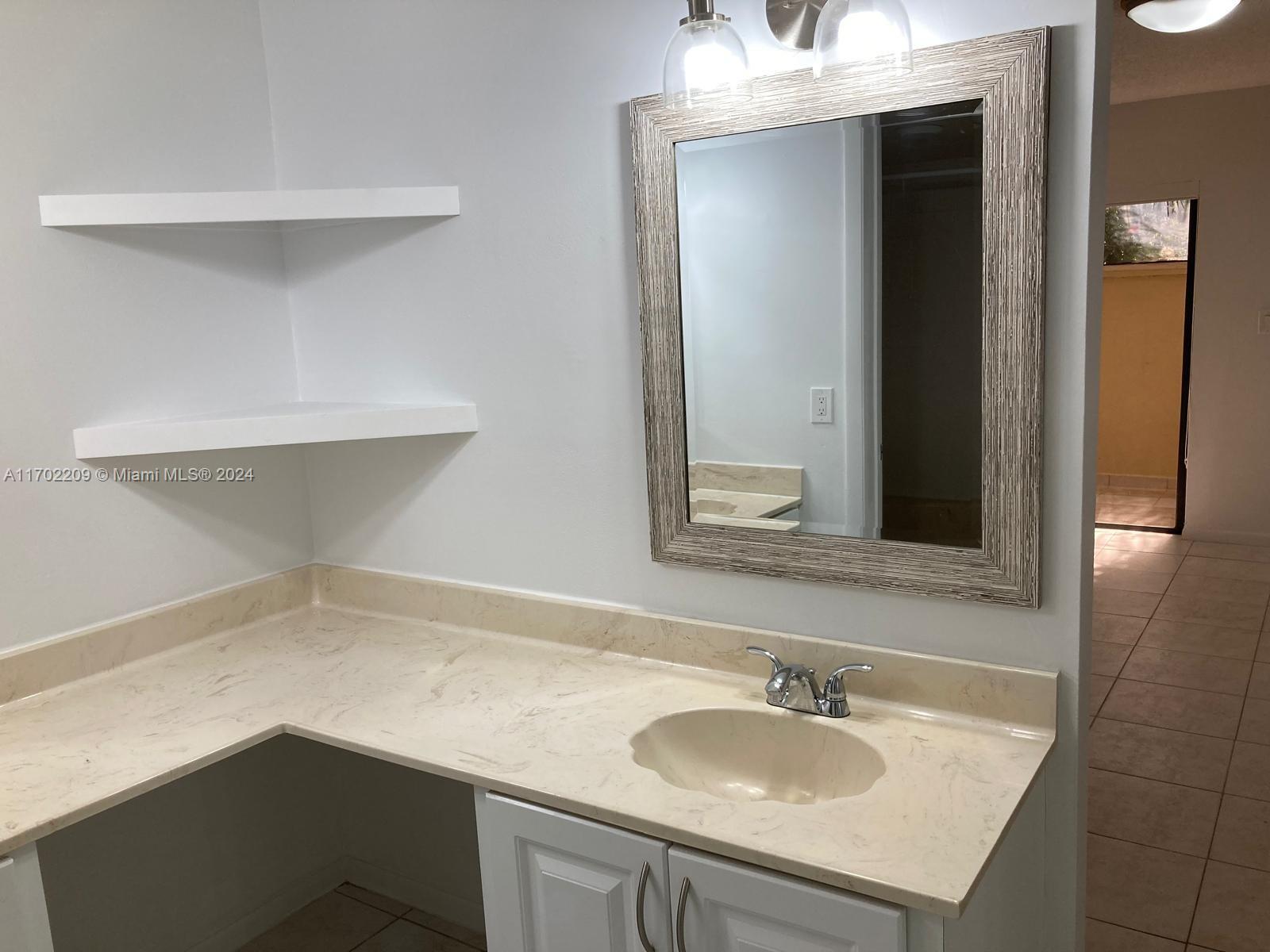 3570 Magellan Cir #225-2, Aventura, Florida image 15