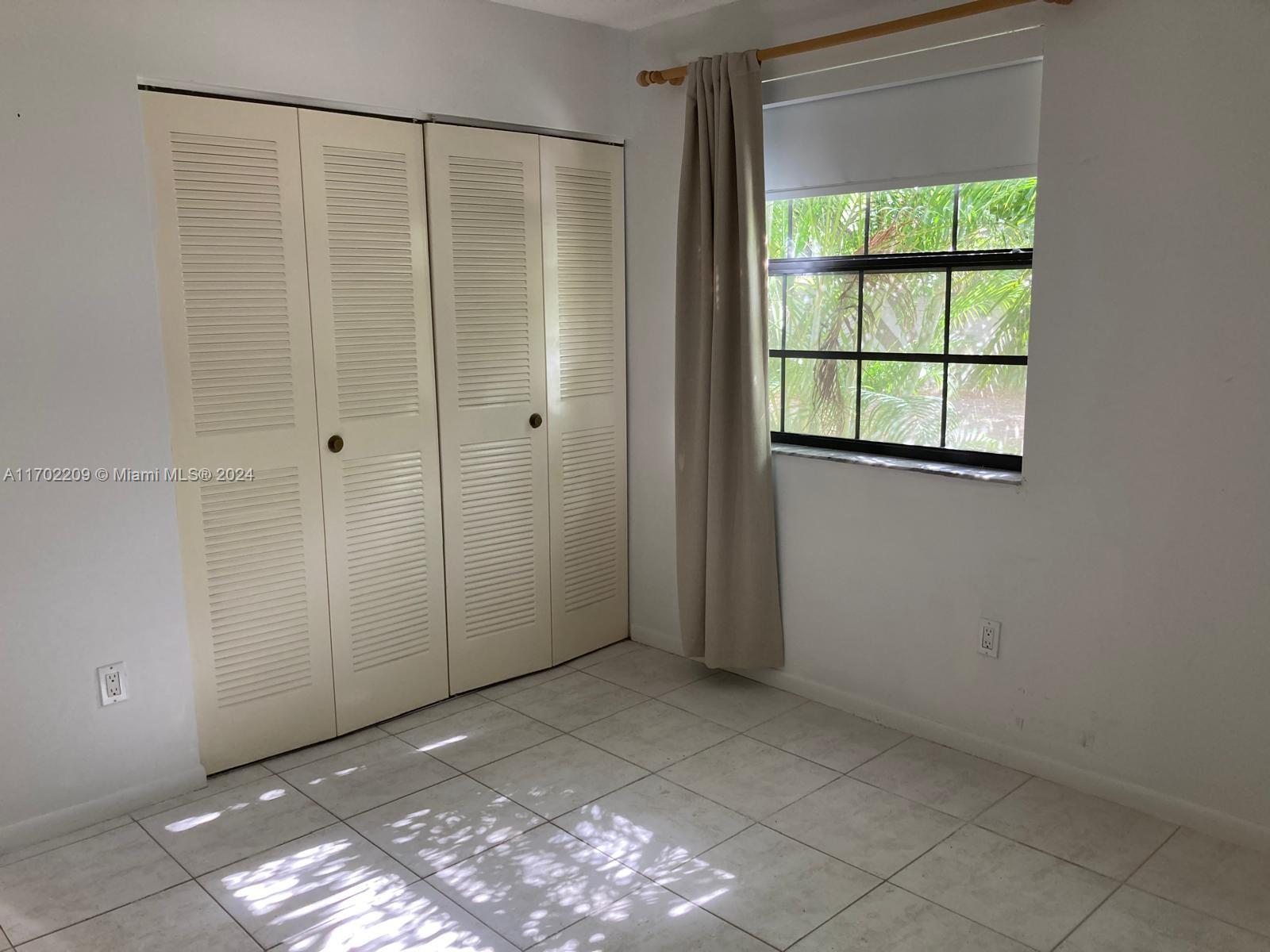 3570 Magellan Cir #225-2, Aventura, Florida image 23