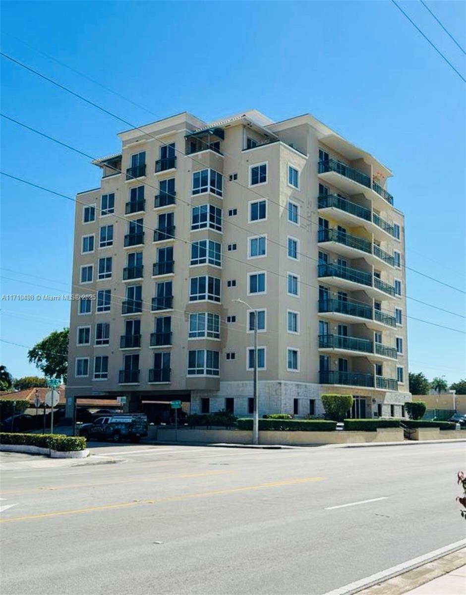 2501  Douglas Rd #402 For Sale A11710498, FL