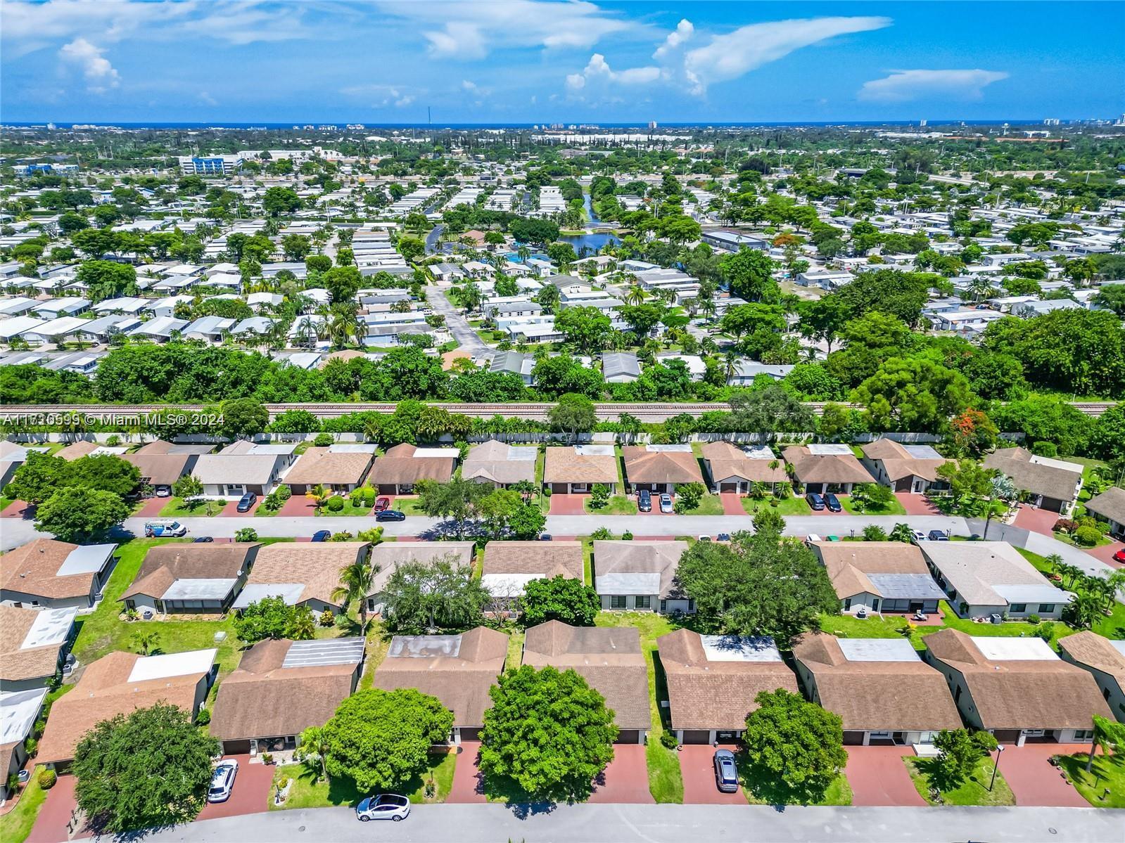 1714 SW 20th Ter, Deerfield Beach, Florida image 36