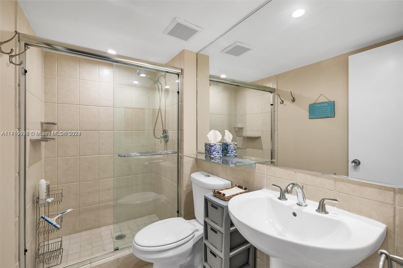 3200 N Port Royale Dr N #511, Fort Lauderdale, Florida image 23