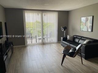 6940 Miami Gardens Dr #1-424, Hialeah, Florida image 3