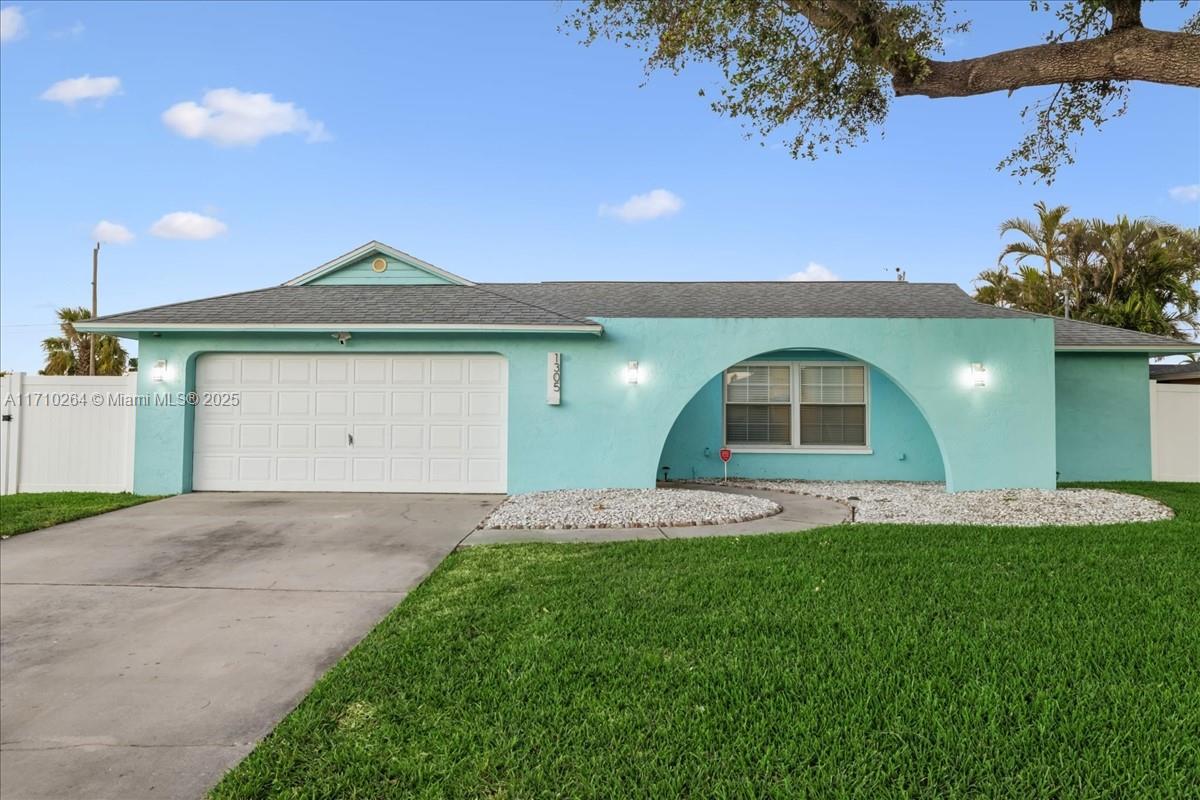 1305 SE 36th Street, Cape Coral, Florida image 2