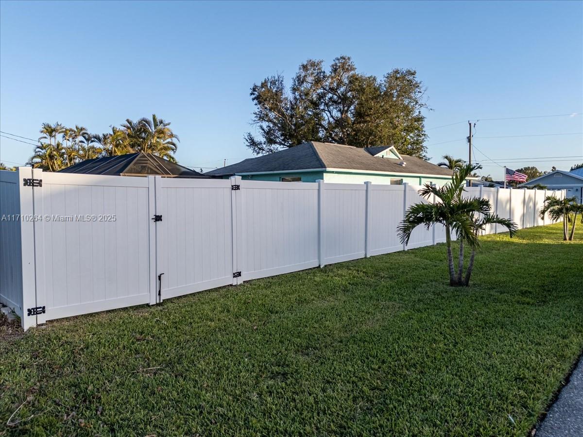 1305 SE 36th Street, Cape Coral, Florida image 48