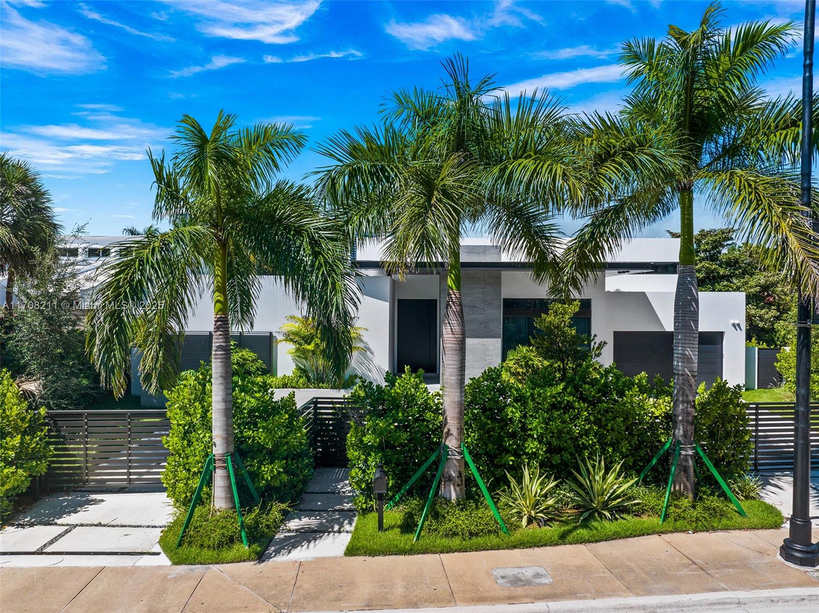 620 Ocean Blvd Golden Beach, FL 33160