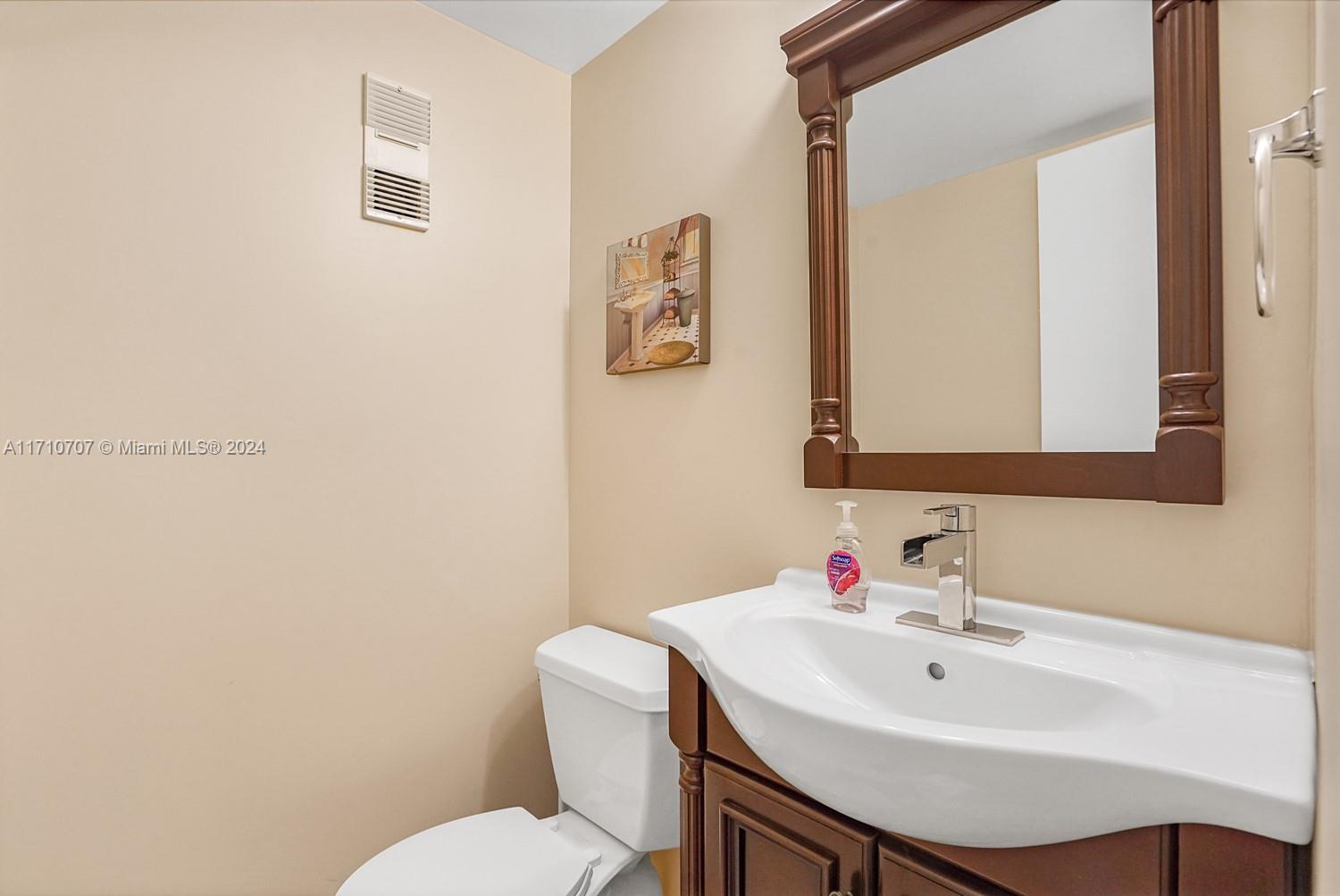 3930 Inverrary Blvd #201-D, Lauderhill, Florida image 24