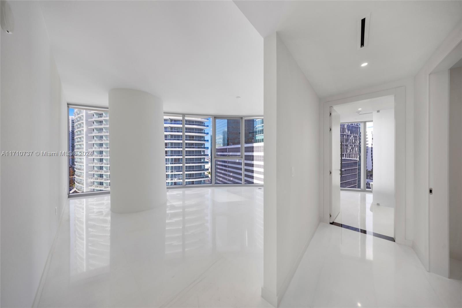 300 Biscayne Blvd Way #2107, Miami, Florida image 23