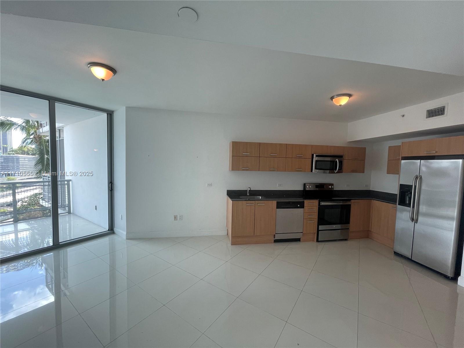350 S Miami Ave #1111, Miami FL 33130