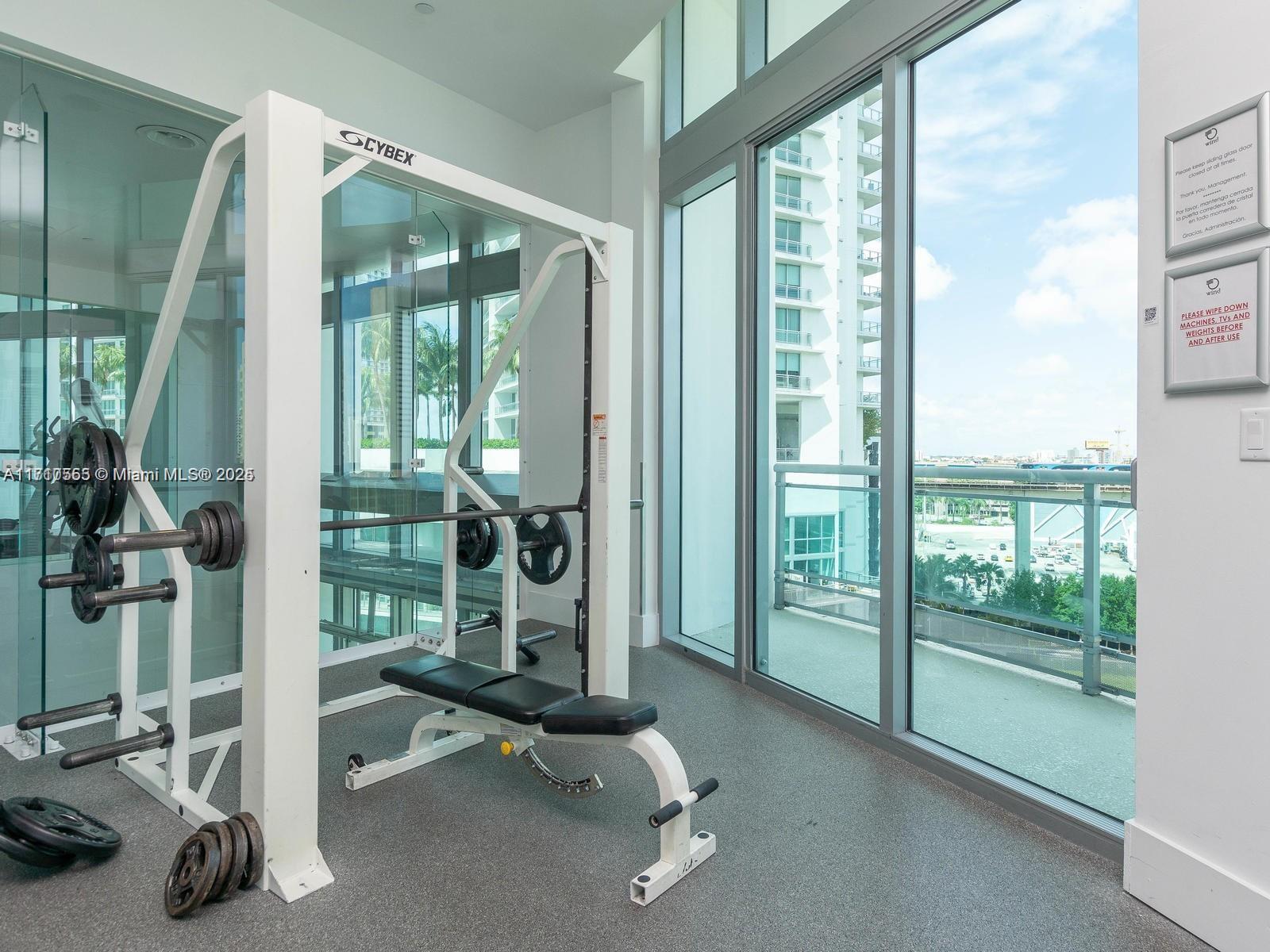 350 S Miami Ave #1111, Miami FL 33130