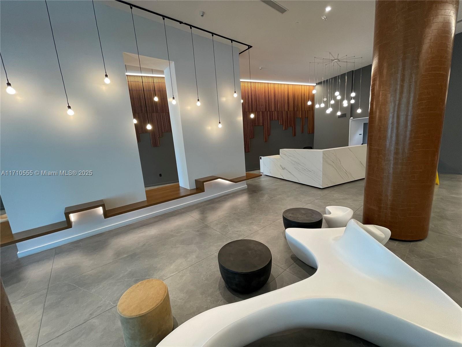 350 S Miami Ave #1111, Miami FL 33130