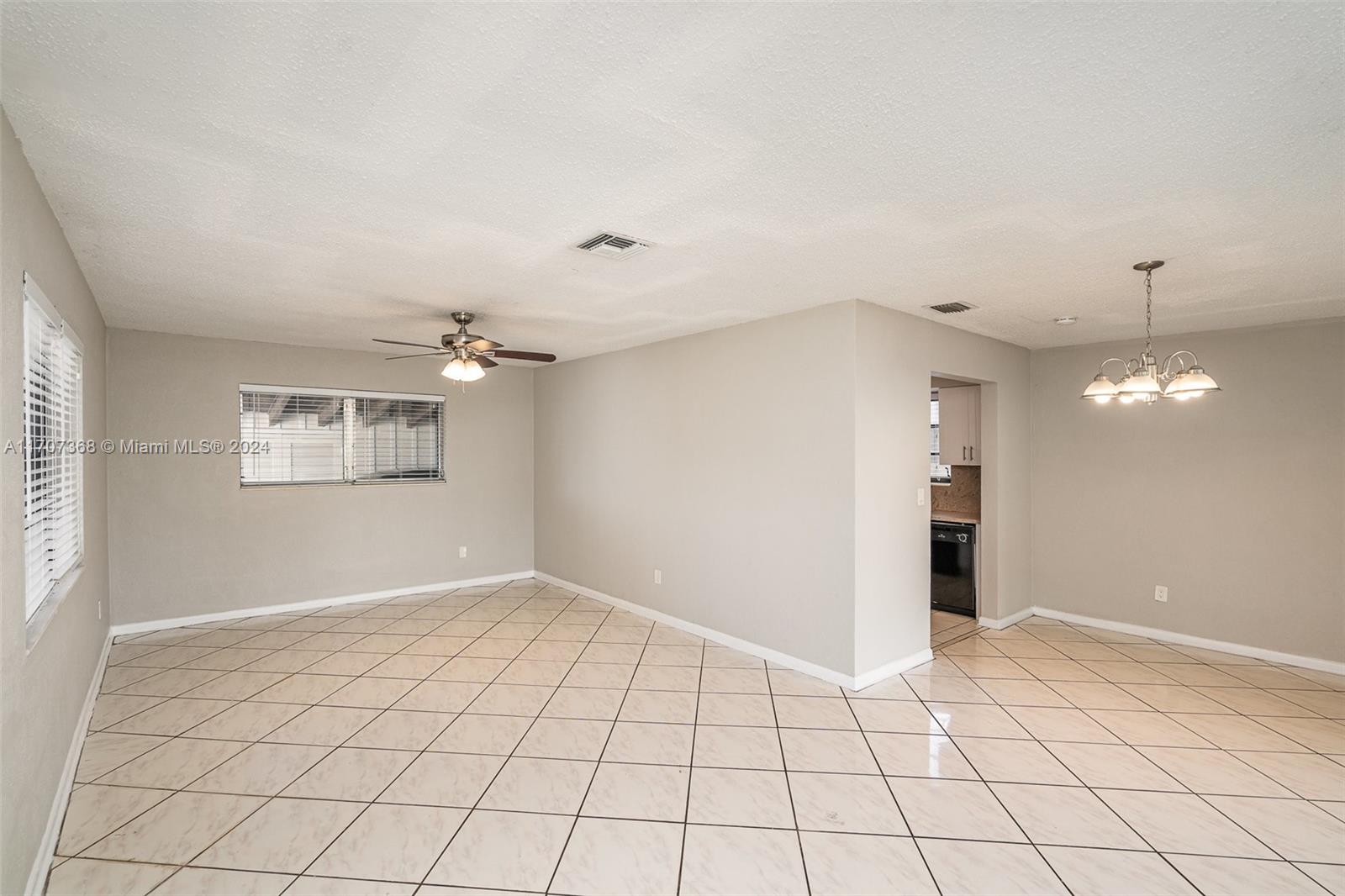 1221 NW 202nd St, Miami Gardens, Florida image 4