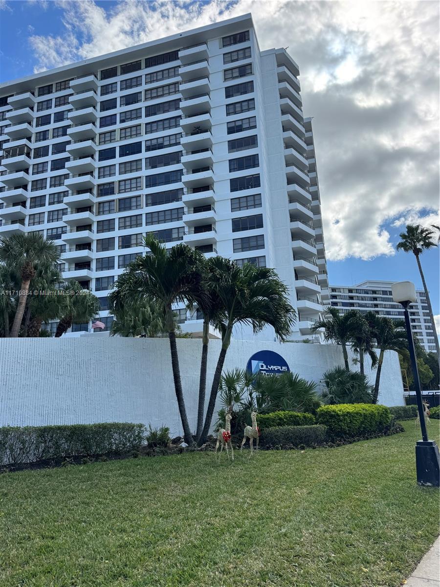 600 Three Islands Blvd #901, Hallandale Beach, Florida image 2