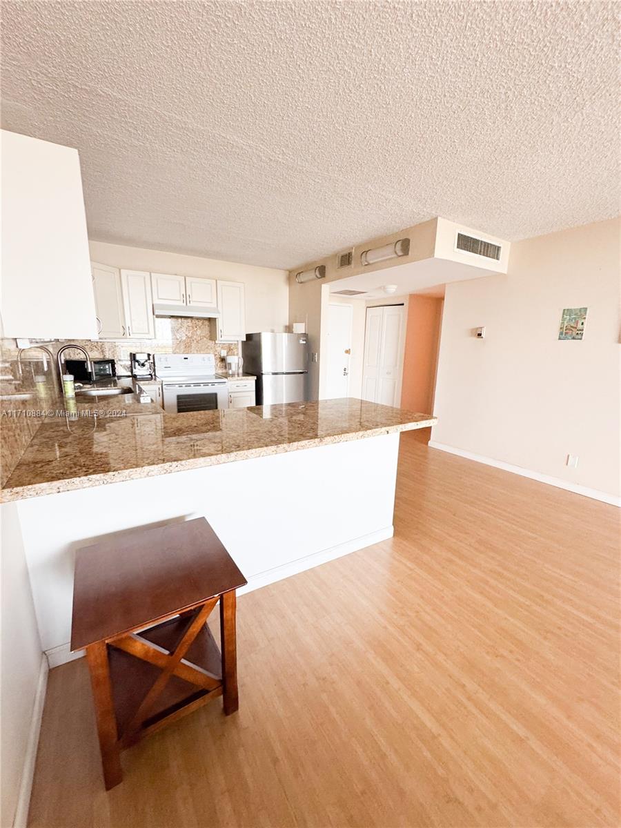 600 Three Islands Blvd #901, Hallandale Beach, Florida image 7