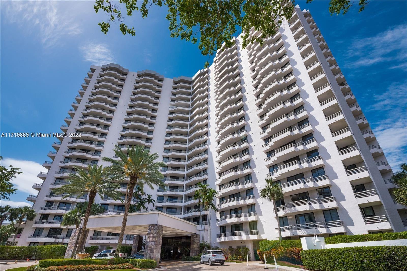 AMAZING APARTMENT IN SUNNY ISLE WITH 1 BEDROOM AND 2 FULL BATHROOMS. CLOSE TO AVENTURA MALL. AMAZING VIEWS SHOWING ASSISTANT.