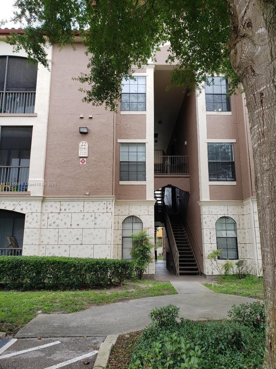 6141 Metrowest Blvd #206, Orlando, Florida image 3