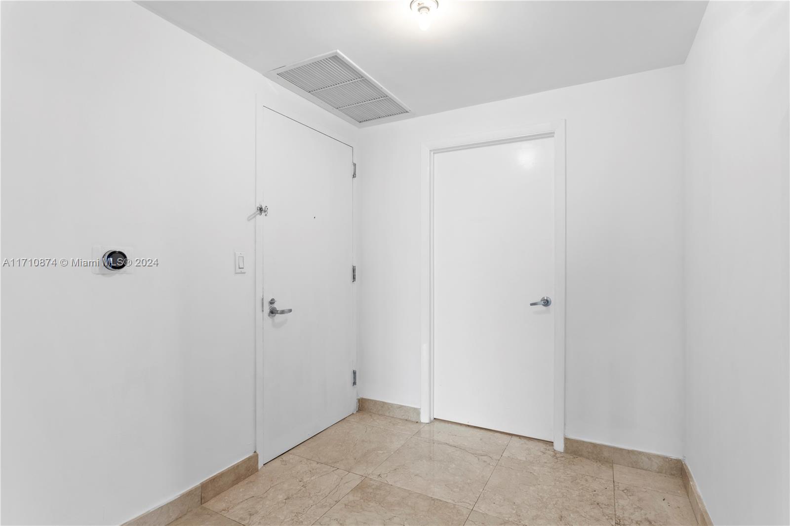 1900 N Bayshore Dr #2902, Miami, Florida image 14