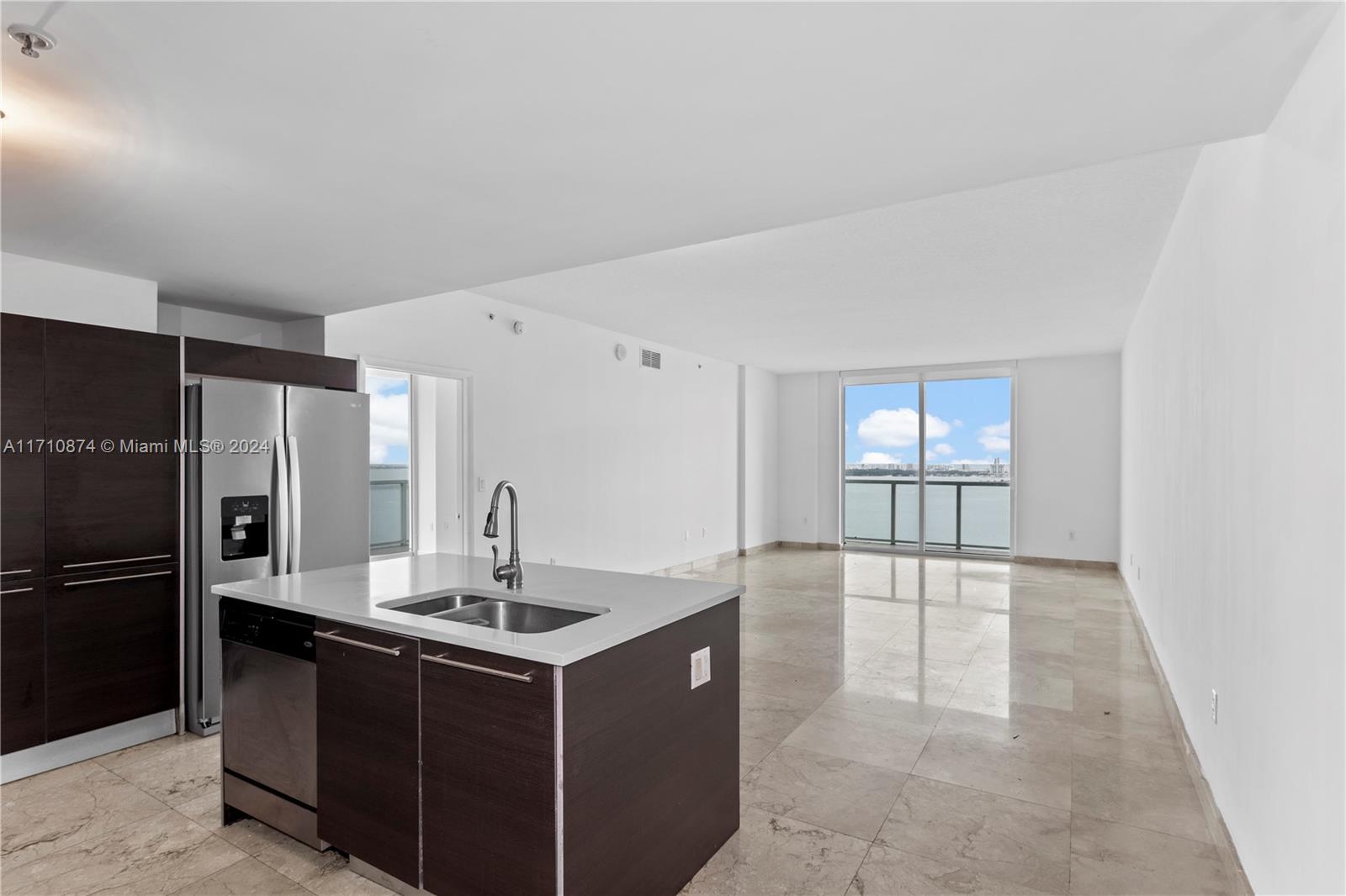 1900 N Bayshore Dr #2902, Miami, Florida image 2