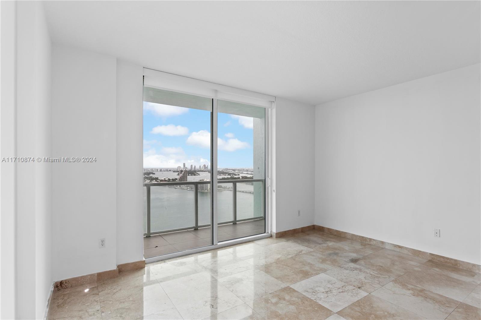 1900 N Bayshore Dr #2902, Miami, Florida image 4