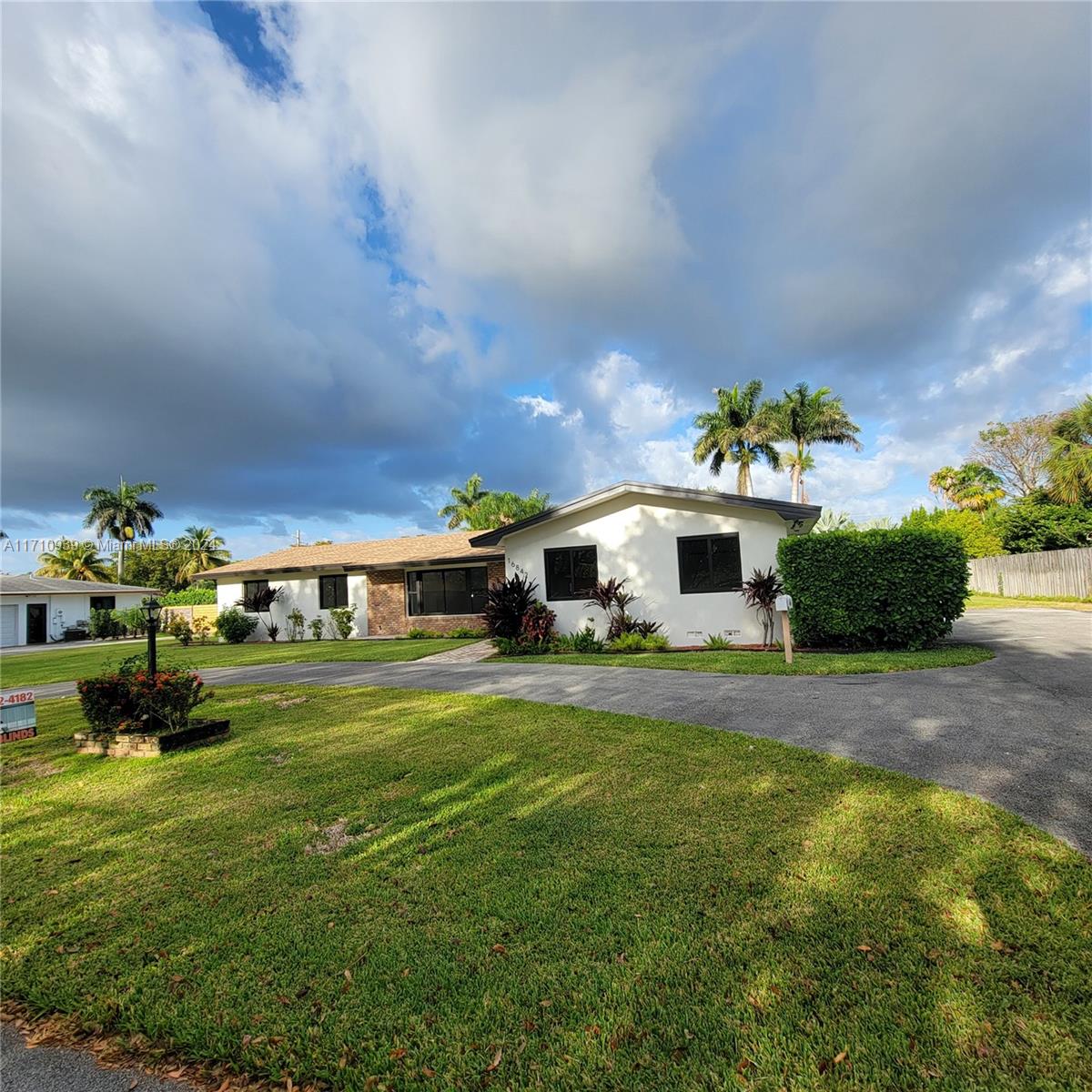 Residential, Palmetto Bay, Florida image 1