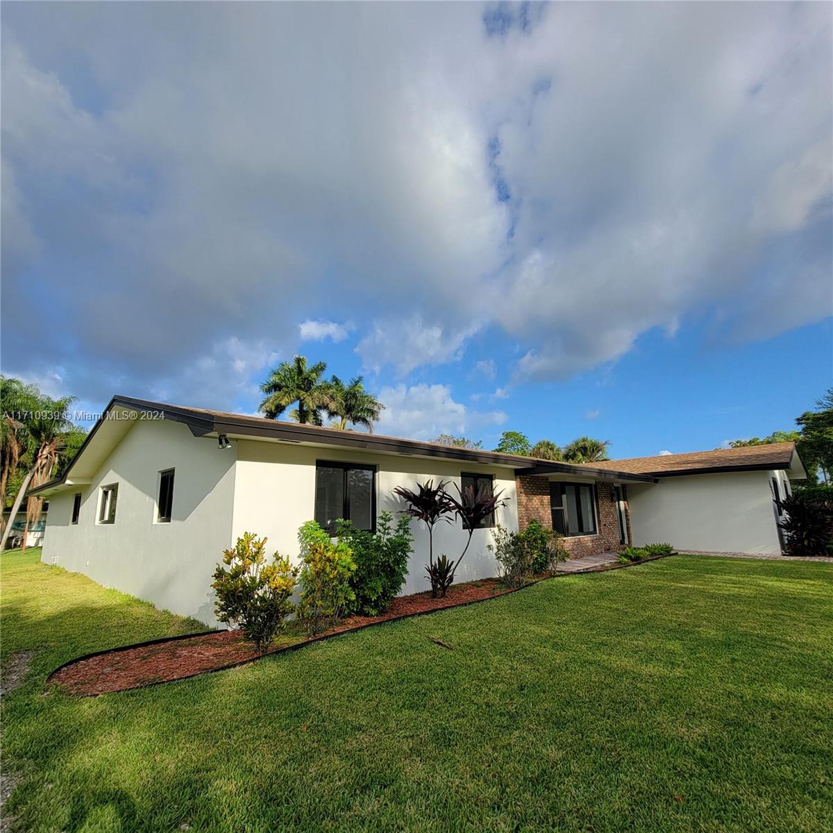 Residential, Palmetto Bay, Florida image 4