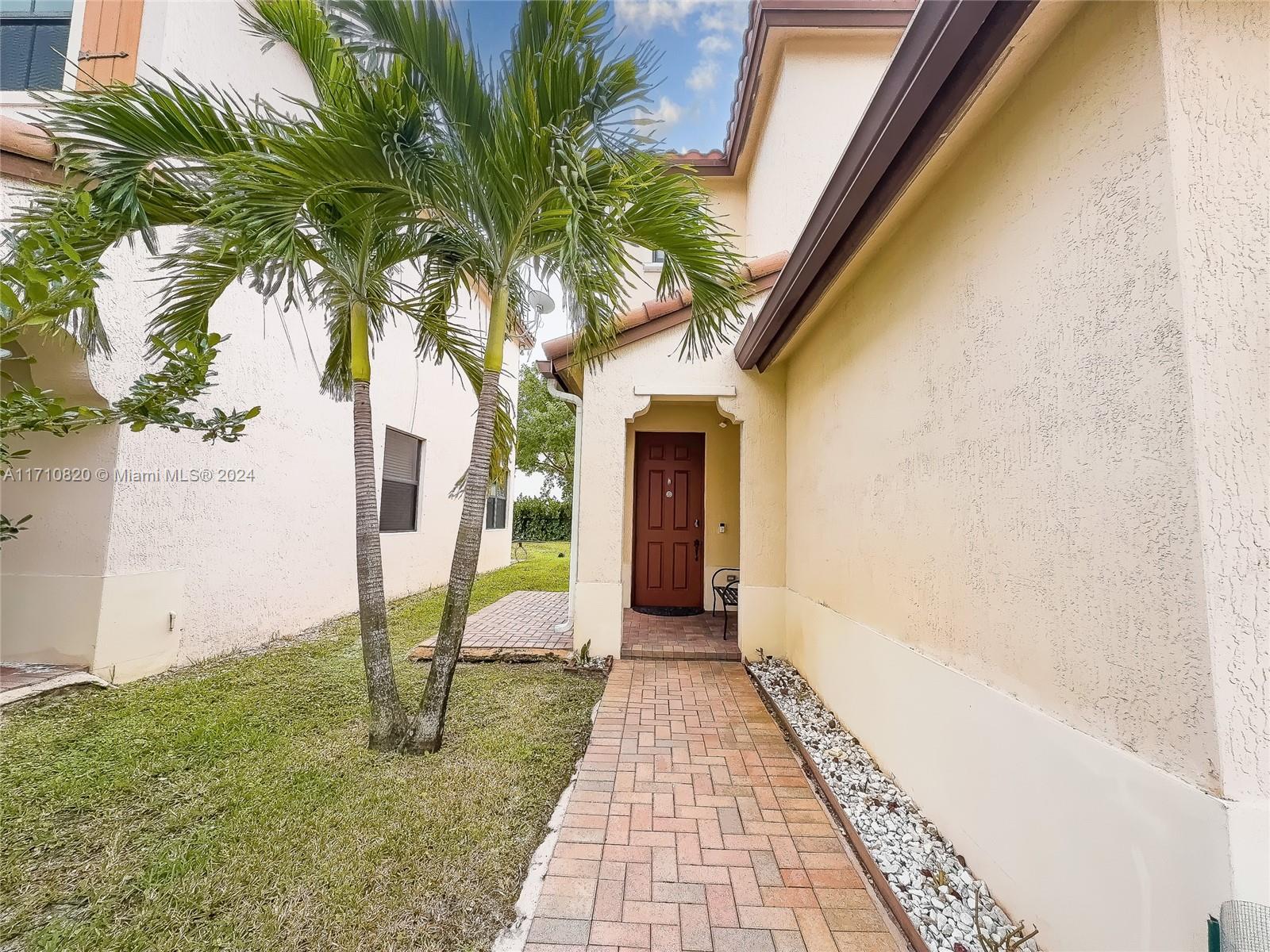 9088 SW 35th St, Miramar, Florida image 5