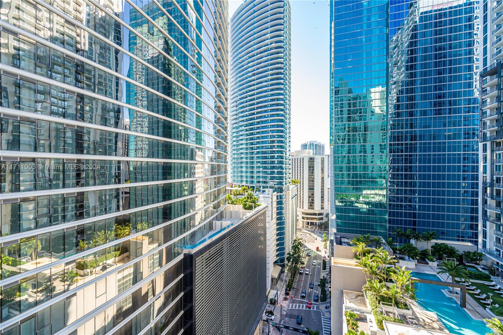 300 S Biscayne Blvd #T-1802, Miami, Florida image 23