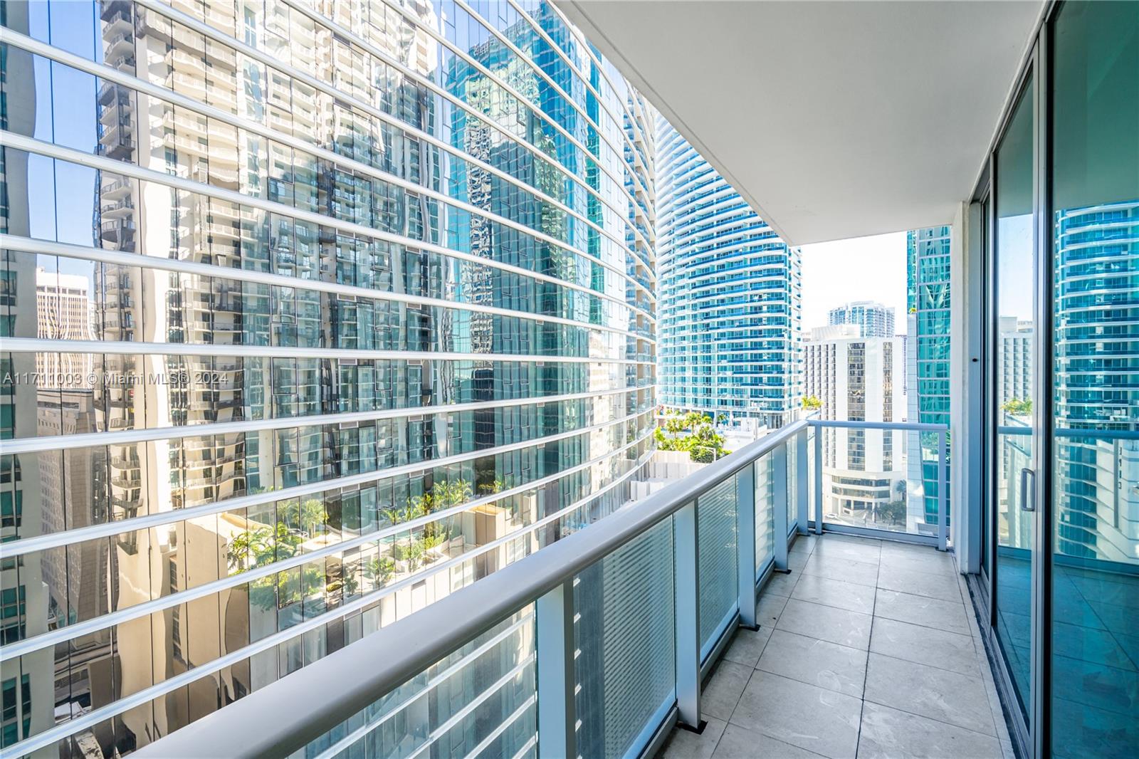 300 S Biscayne Blvd #T-1802, Miami, Florida image 5