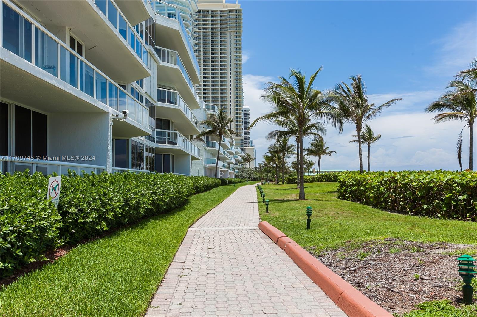 16500 Collins Ave #1752, Sunny Isles Beach, Florida image 19