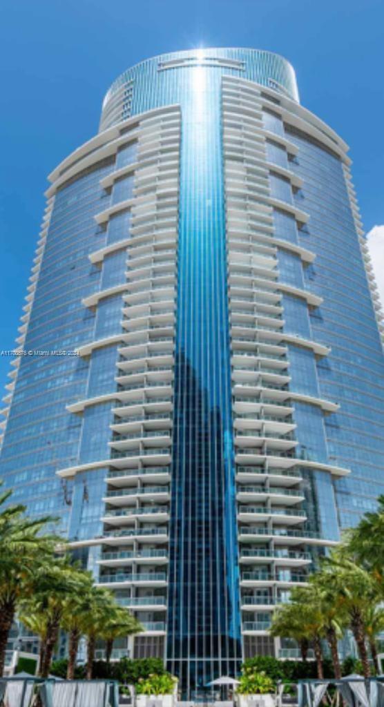 851 NE 1st Ave #1011, Miami FL 33132
