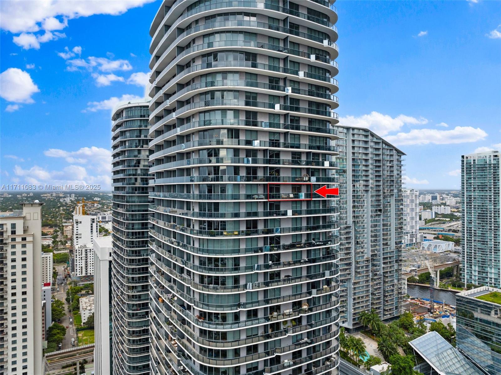 45 SW 9th St #3802, Miami FL 33130