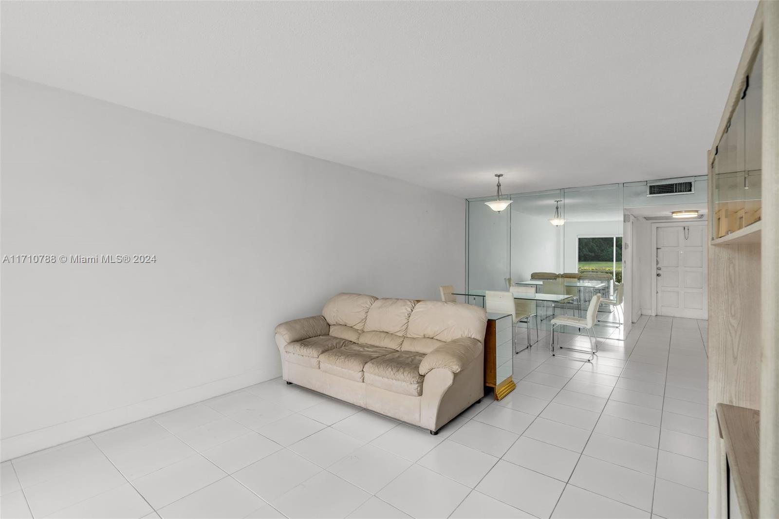 3100 N Palm Aire Dr #104, Pompano Beach, Florida image 10