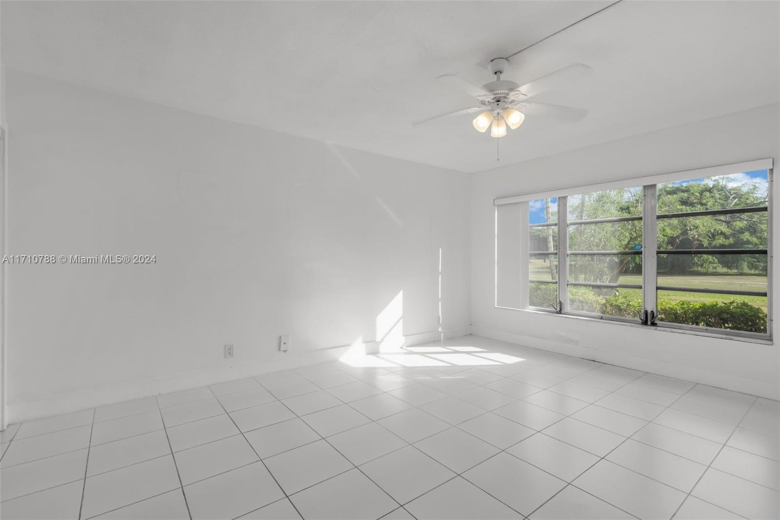 3100 N Palm Aire Dr #104, Pompano Beach, Florida image 15