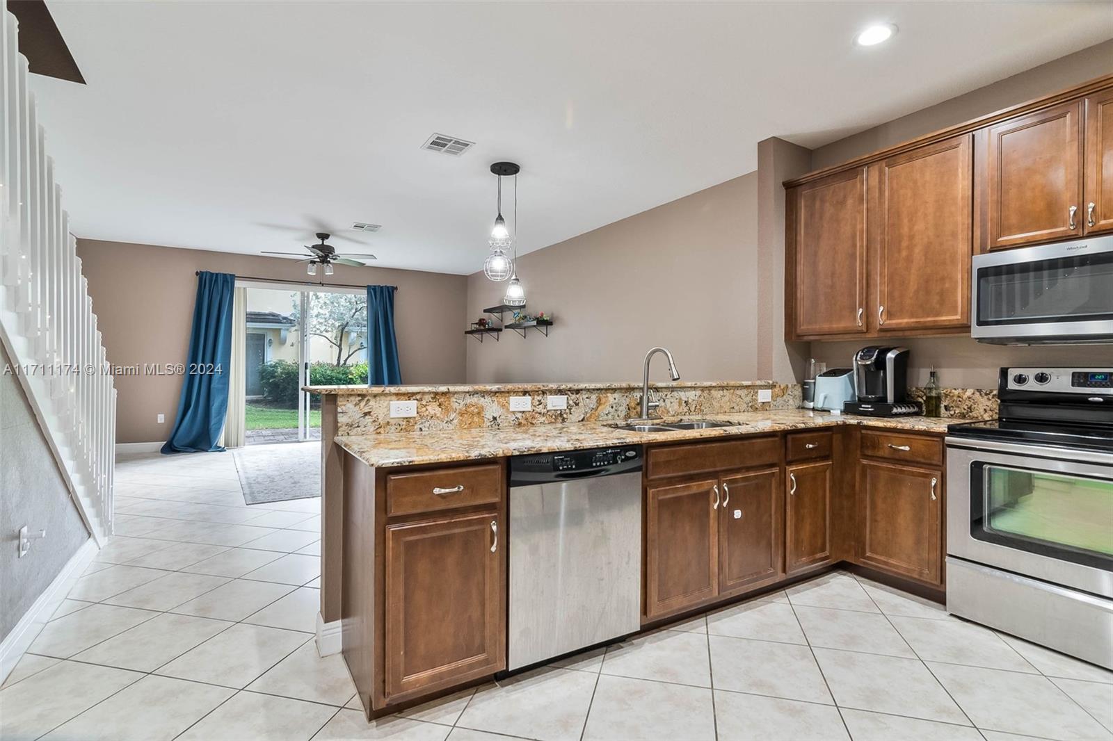 7782 Paddock Pl #7782, Davie, Florida image 3